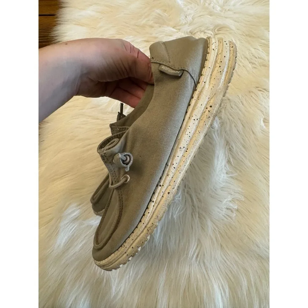 Hey Dude Wendy size 10‎ GUC